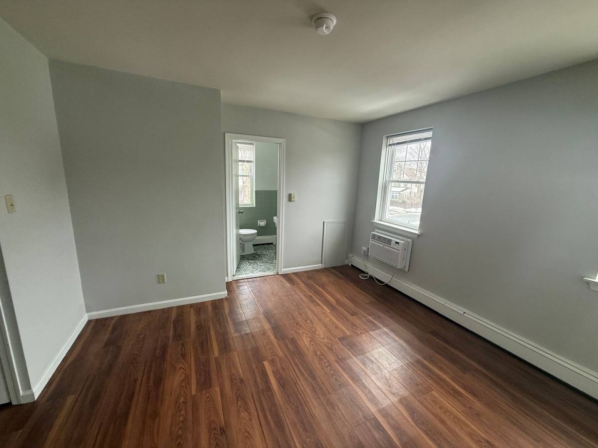 Apartment for rent at 323-325 Haverford Ave, Narberth, PA 19072