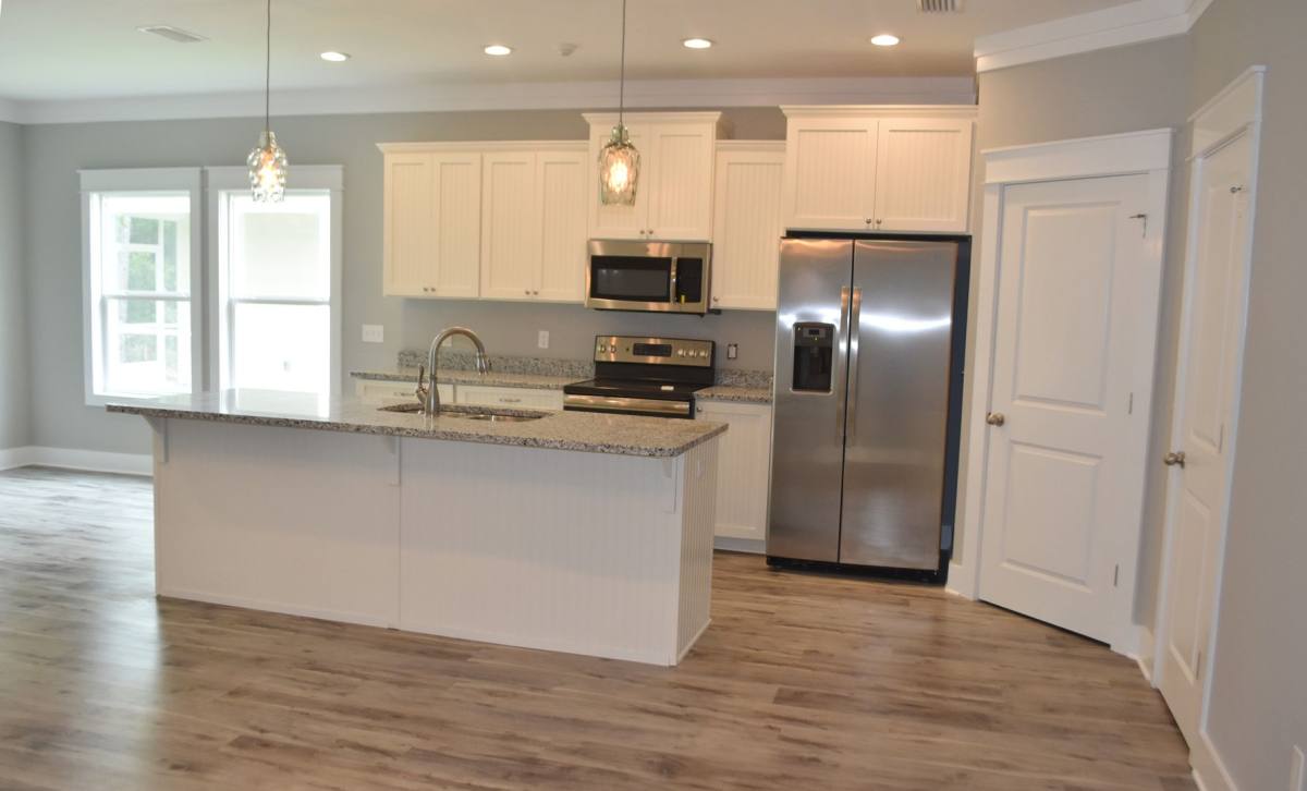 House for rent at 15 Oakfield Dr, Freeport, FL 32439