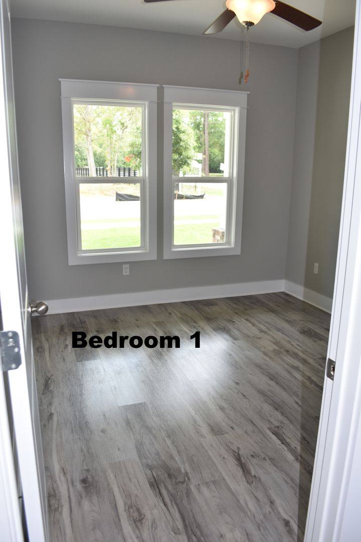 House for rent at 15 Oakfield Dr, Freeport, FL 32439