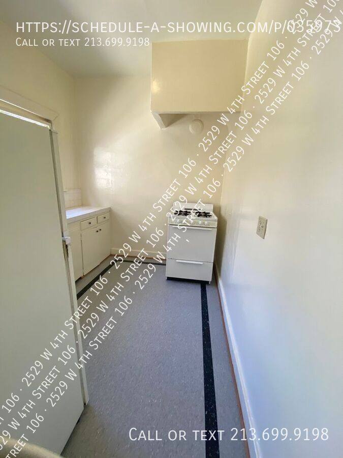 Apartment for rent at 2529 W 4th St #106, Los Angeles, CA 90057