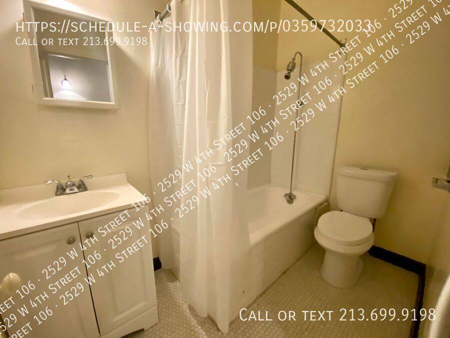 Apartment for rent at 2529 W 4th St #106, Los Angeles, CA 90057