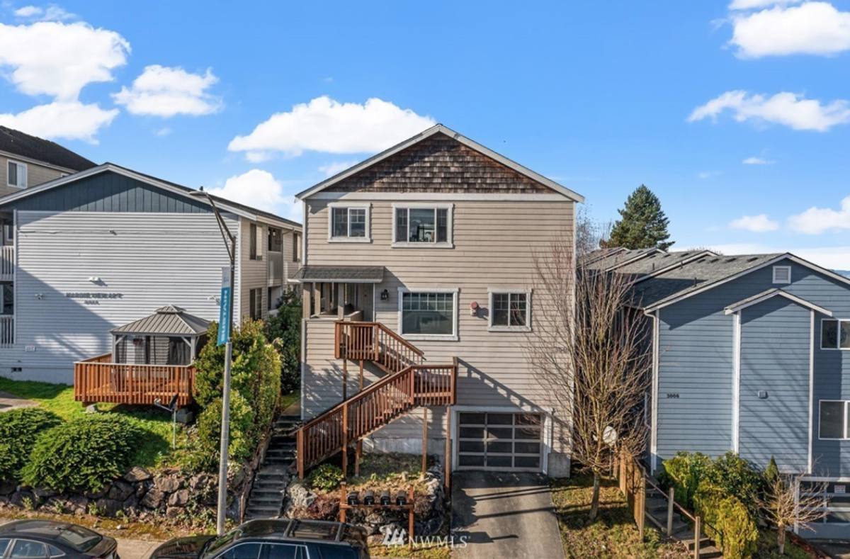 Apartment for rent at 3010 Norton Ave, Everett, WA 98201