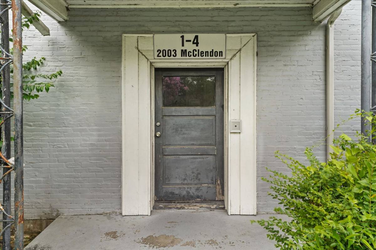 Apartment for rent at 2003 McClendon St, Houston, TX 77030
