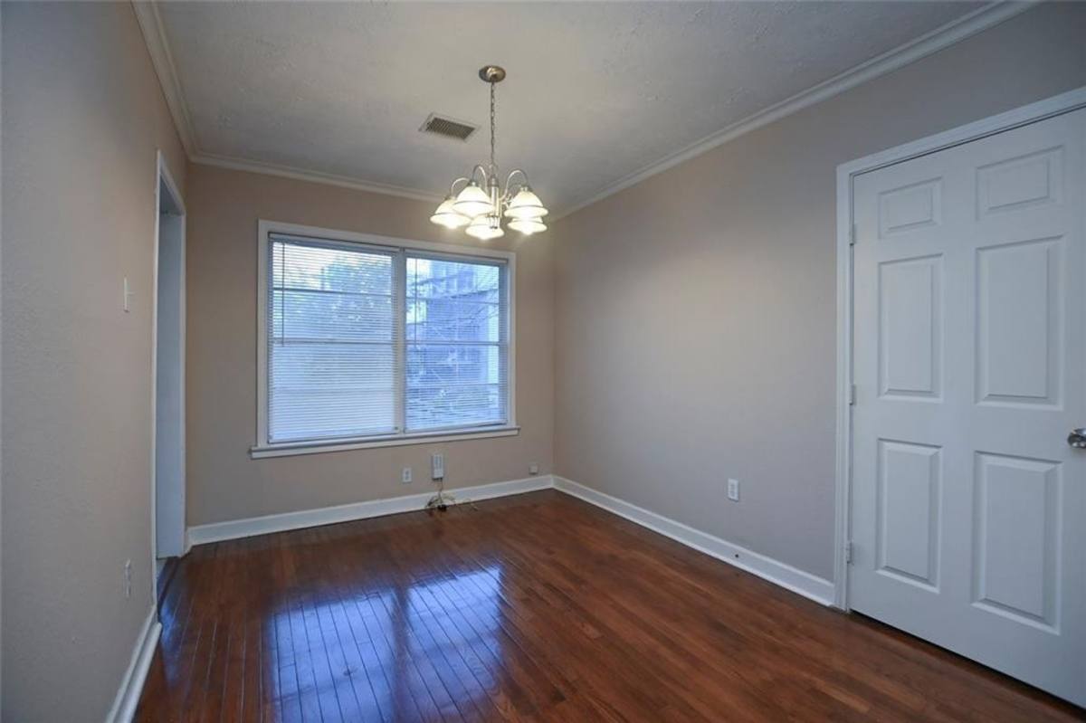 Apartment for rent at 2003 McClendon St, Houston, TX 77030