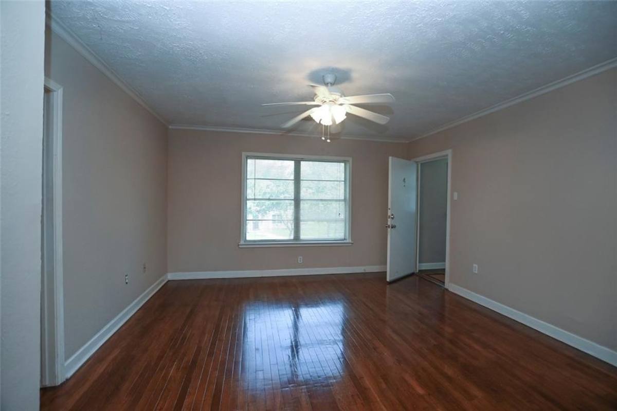 Apartment for rent at 2003 McClendon St, Houston, TX 77030