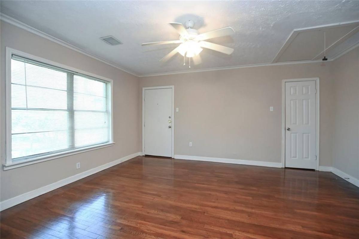 Apartment for rent at 2003 McClendon St, Houston, TX 77030