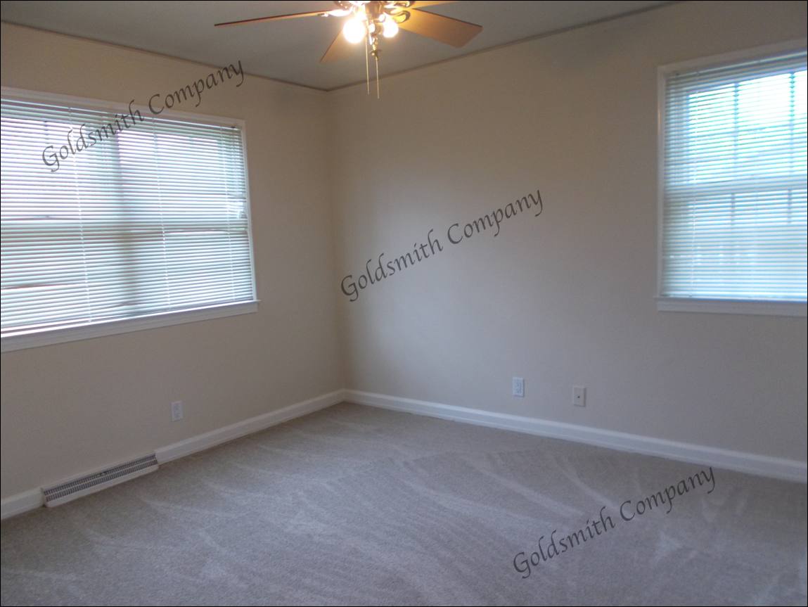 House for rent at 21 Northway Dr, Taylors, SC 29687