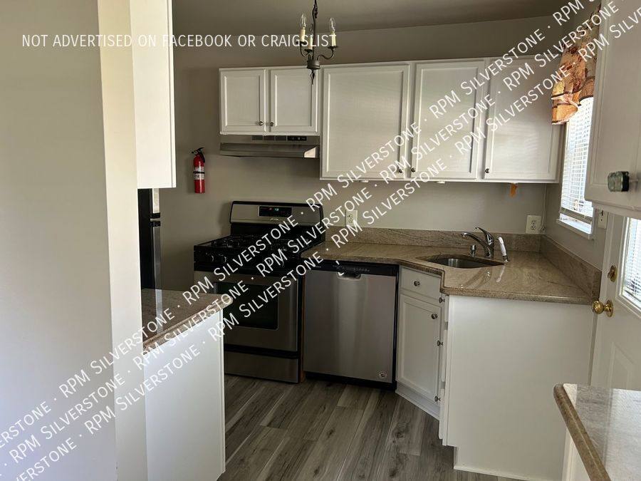 Condo for rent at 3282 Coolidge Highway, Royal Oak, MI 48073