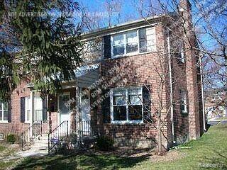 Condo for rent at 3282 Coolidge Highway, Royal Oak, MI 48073