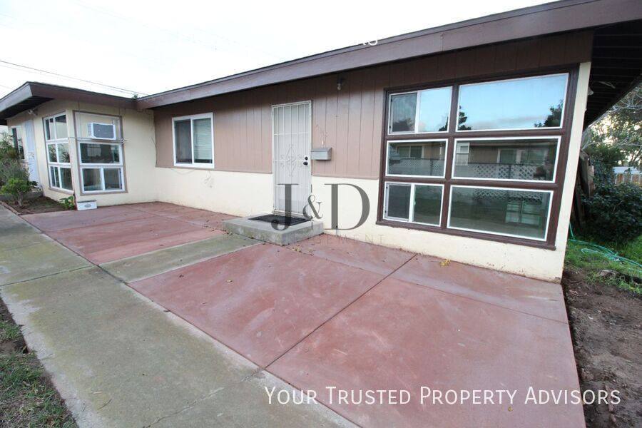 Apartment for rent at 4915 Coconino Way, San Diego, CA 92117