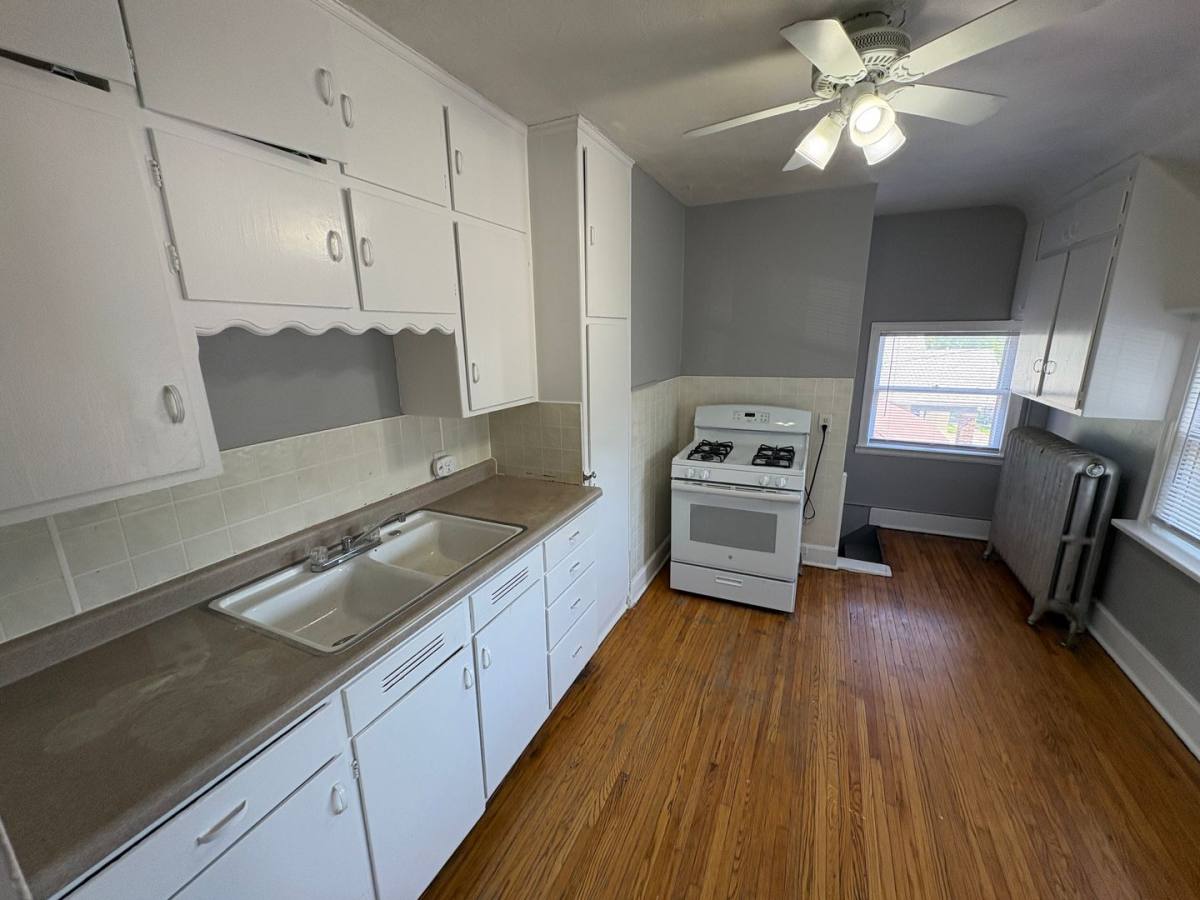 Apartment for rent at 2960 P St, Lincoln, NE 68503