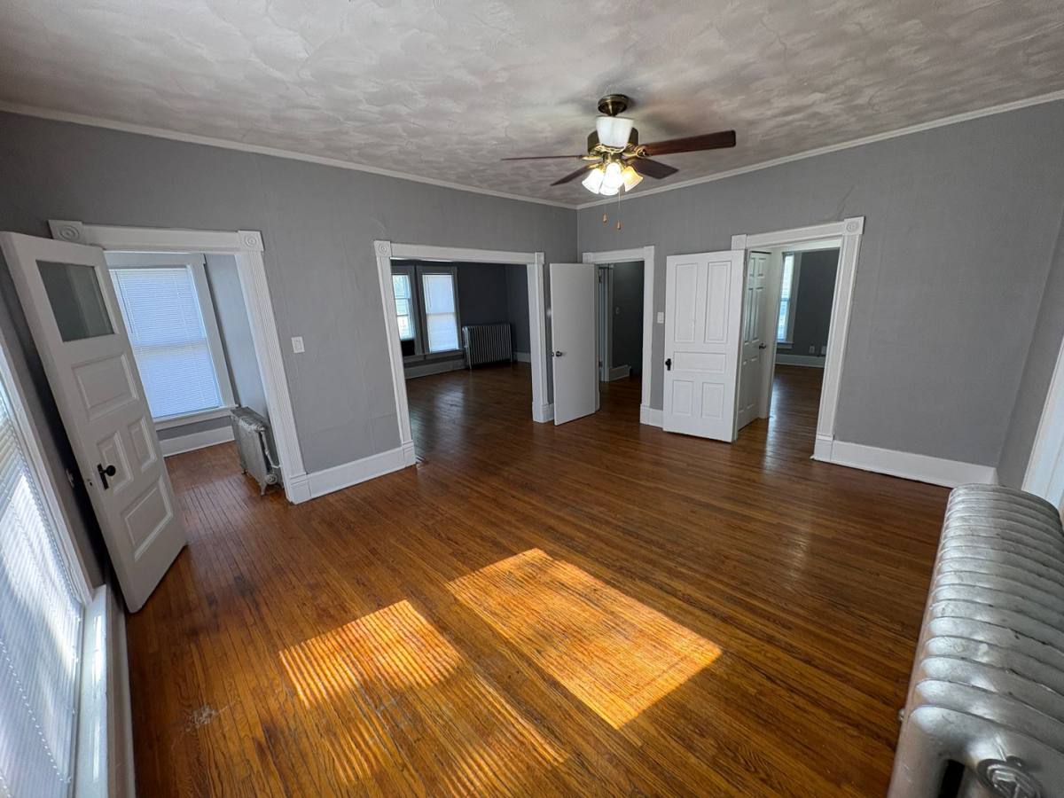 Apartment for rent at 2960 P St, Lincoln, NE 68503