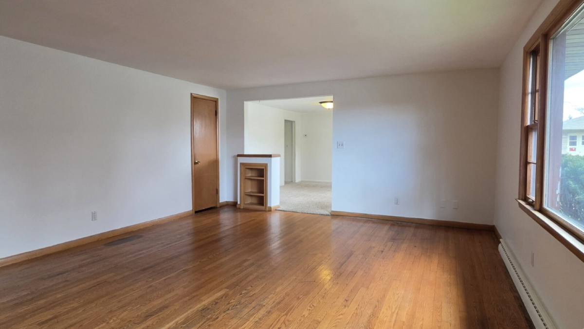 Apartment for rent at 314 Milwaukee St #1, Menasha, WI 54952