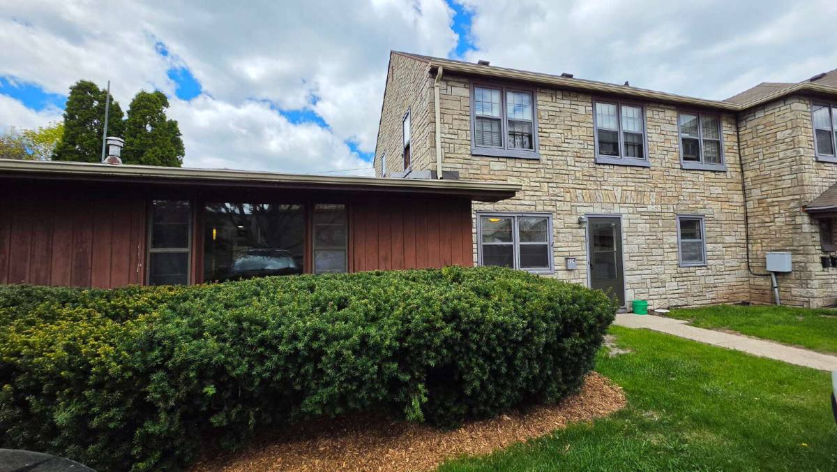 Apartment for rent at 314 Milwaukee St #1, Menasha, WI 54952