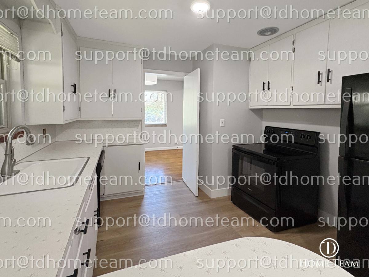 Townhouse for rent at 10228 4th Ave S #A, Seattle, WA 98168