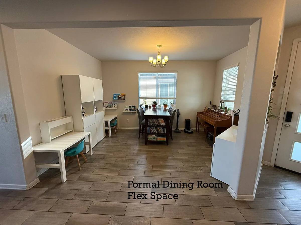 Apartment for rent at 9851 W Rice Ave, Littleton, CO 80123