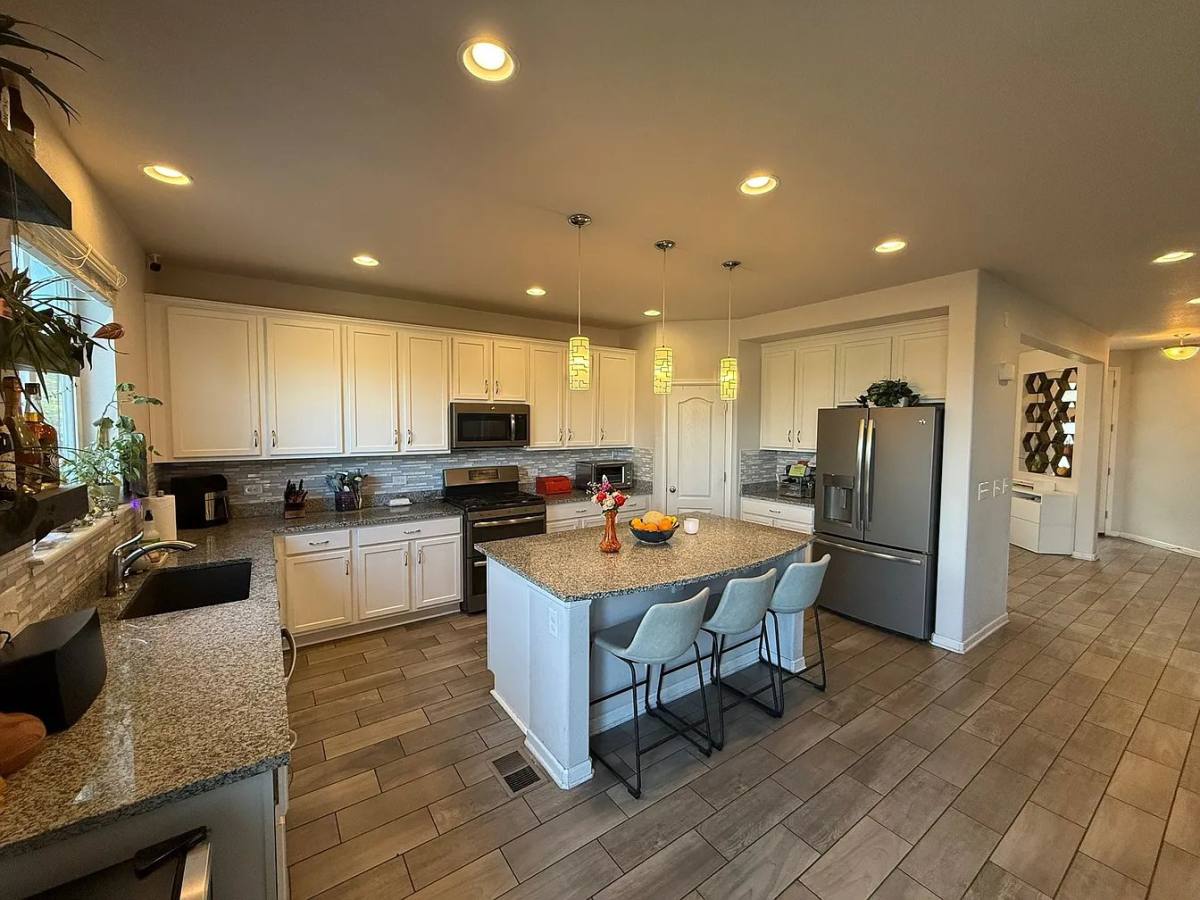 Apartment for rent at 9851 W Rice Ave, Littleton, CO 80123