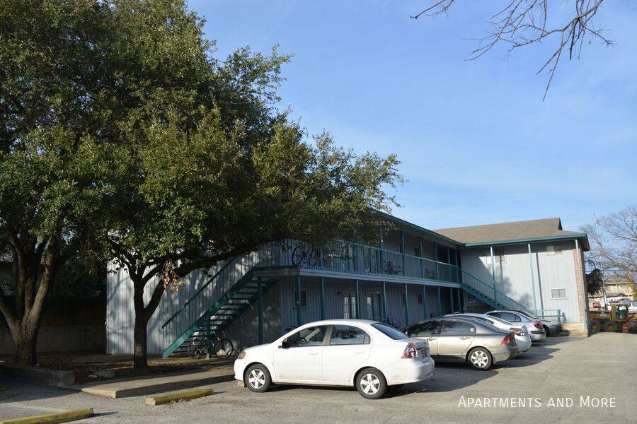 Apartment for rent at 1229 N Lbj #101, San Marcos, TX 78666