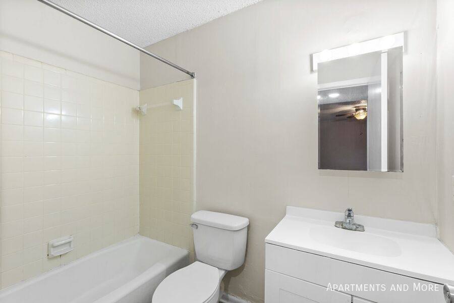 Apartment for rent at 1229 N Lbj #101, San Marcos, TX 78666