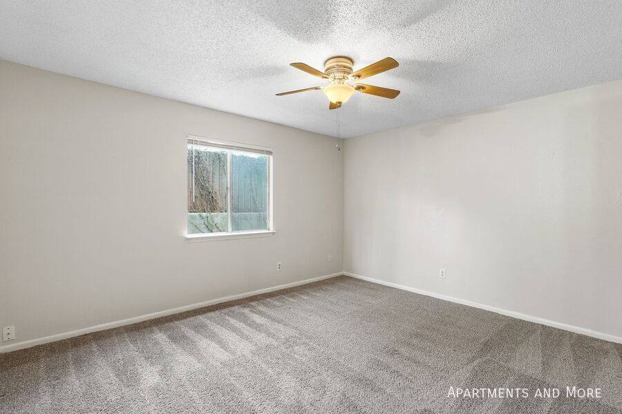 Apartment for rent at 1229 N Lbj #101, San Marcos, TX 78666