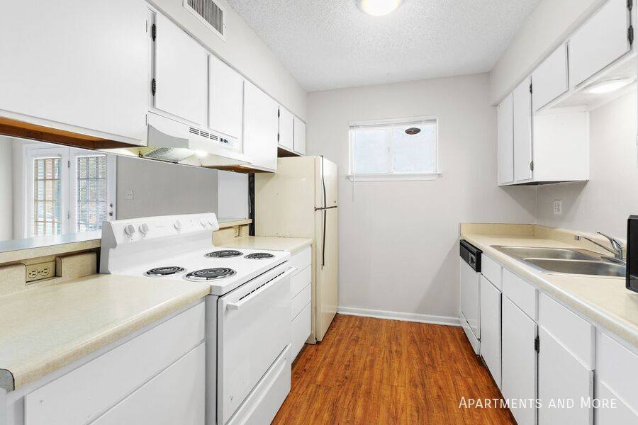 Apartment for rent at 1229 N Lbj #101, San Marcos, TX 78666