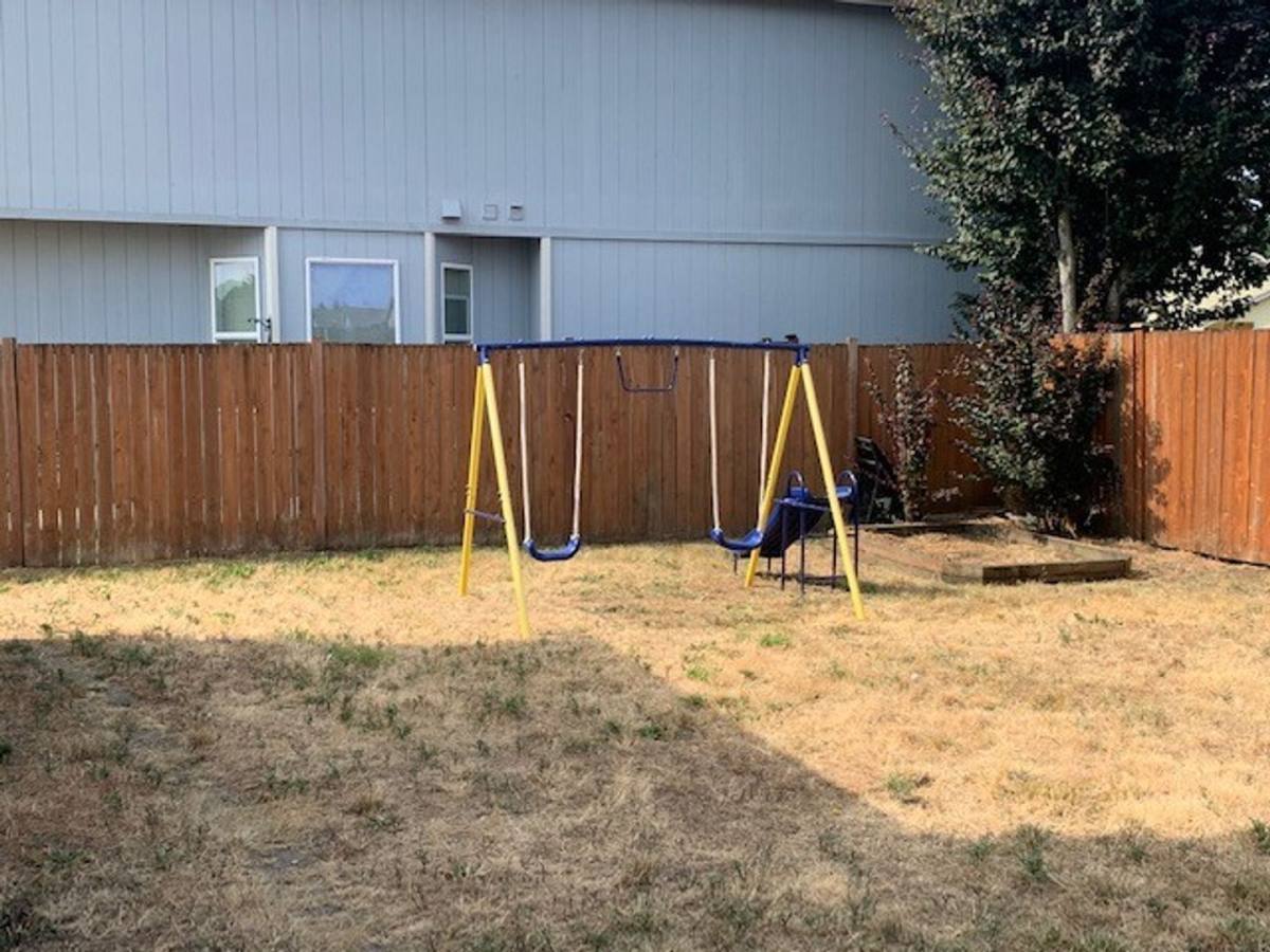 House for rent at 9952 Greenleaf Loop SE, Yelm, WA 98597