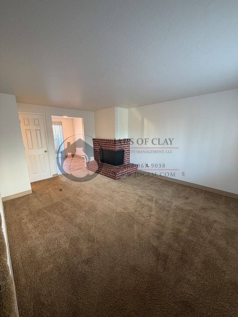 Townhouse for rent at 3071 D St NE, Salem, OR 97301