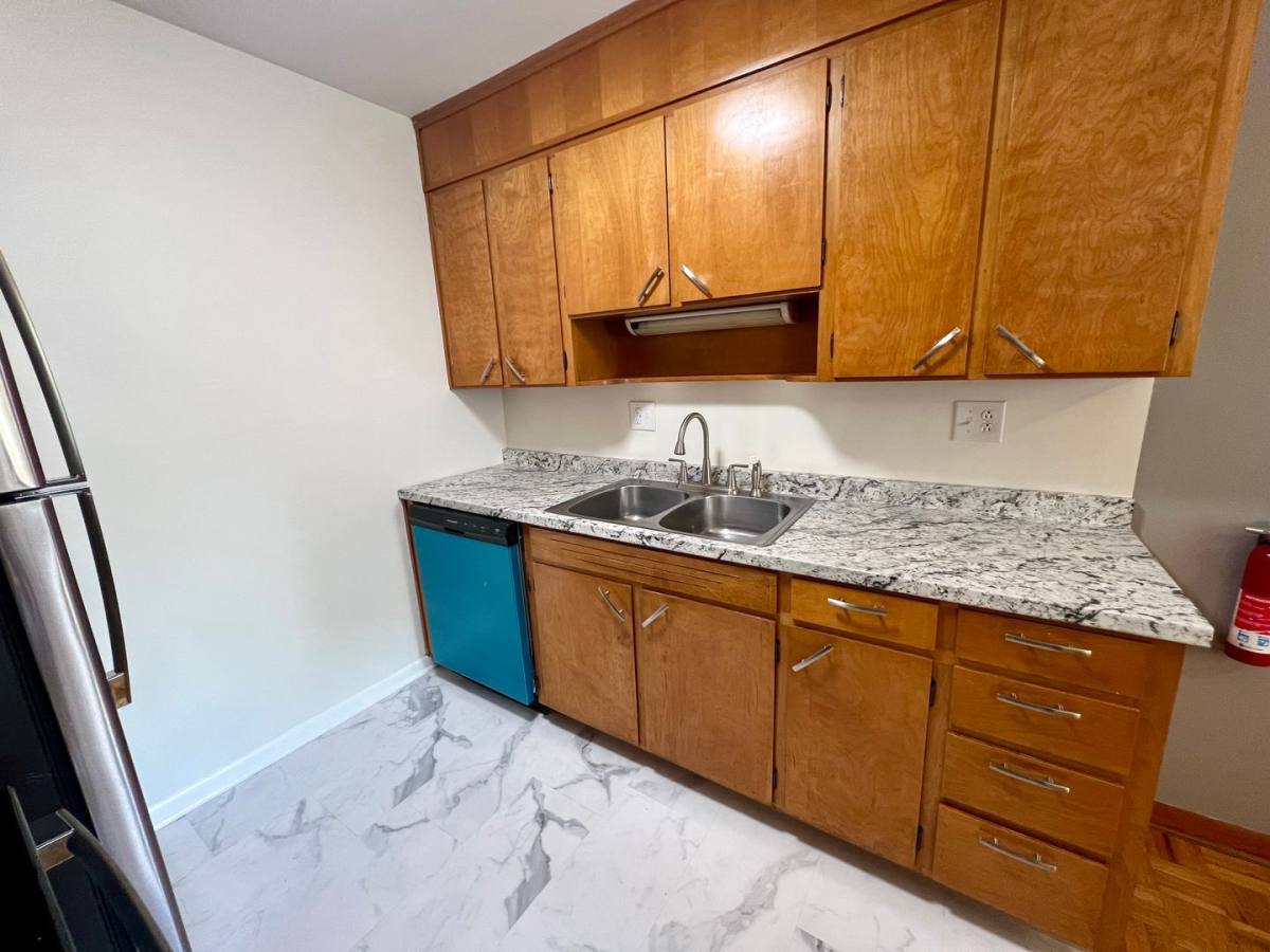 Apartment for rent at 201 Mountain Ave SW, Roanoke, VA 24016