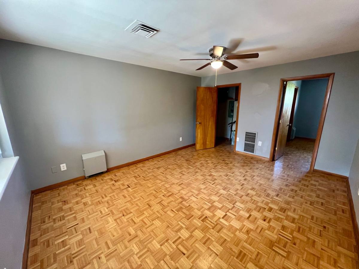 Apartment for rent at 201 Mountain Ave SW, Roanoke, VA 24016