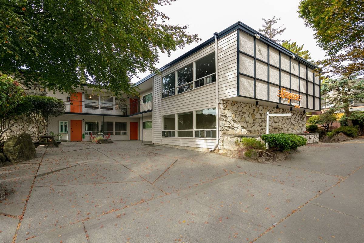 Apartment for rent at 9043 35th Ave SW, Seattle, WA 98126