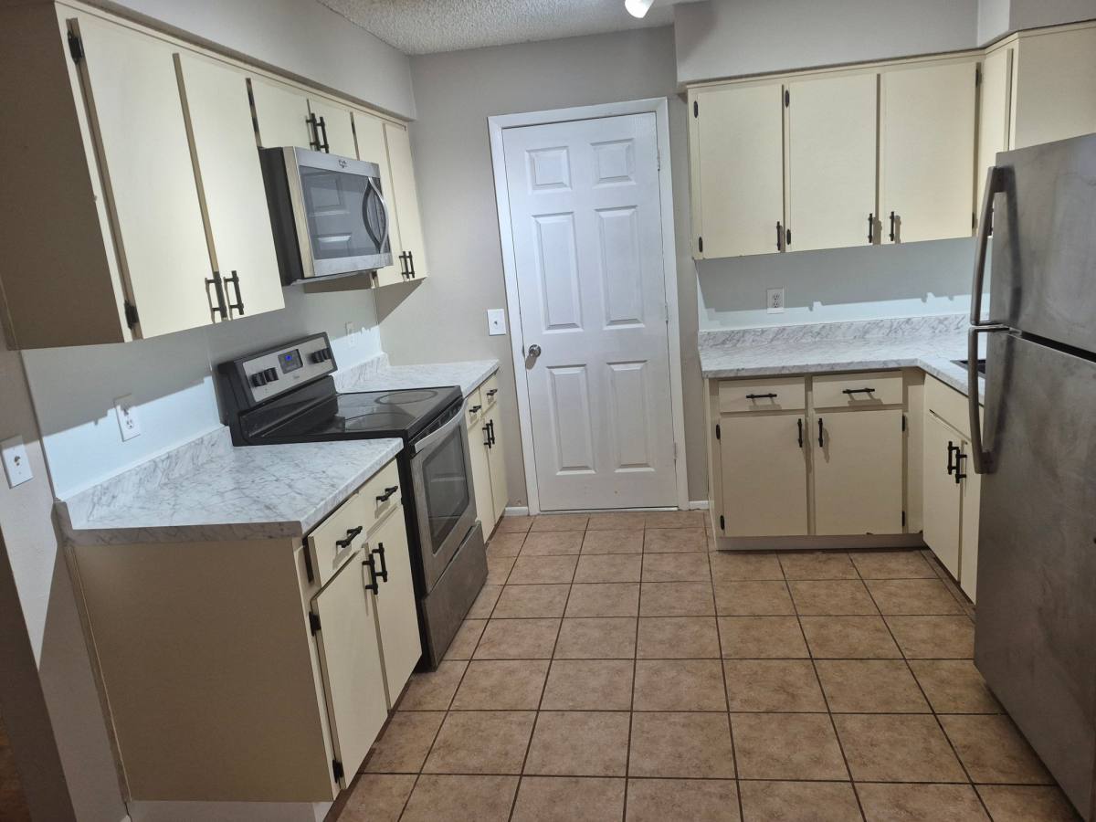 Apartment for rent at 1305 Markham Ave, Spring Hill, FL 34606