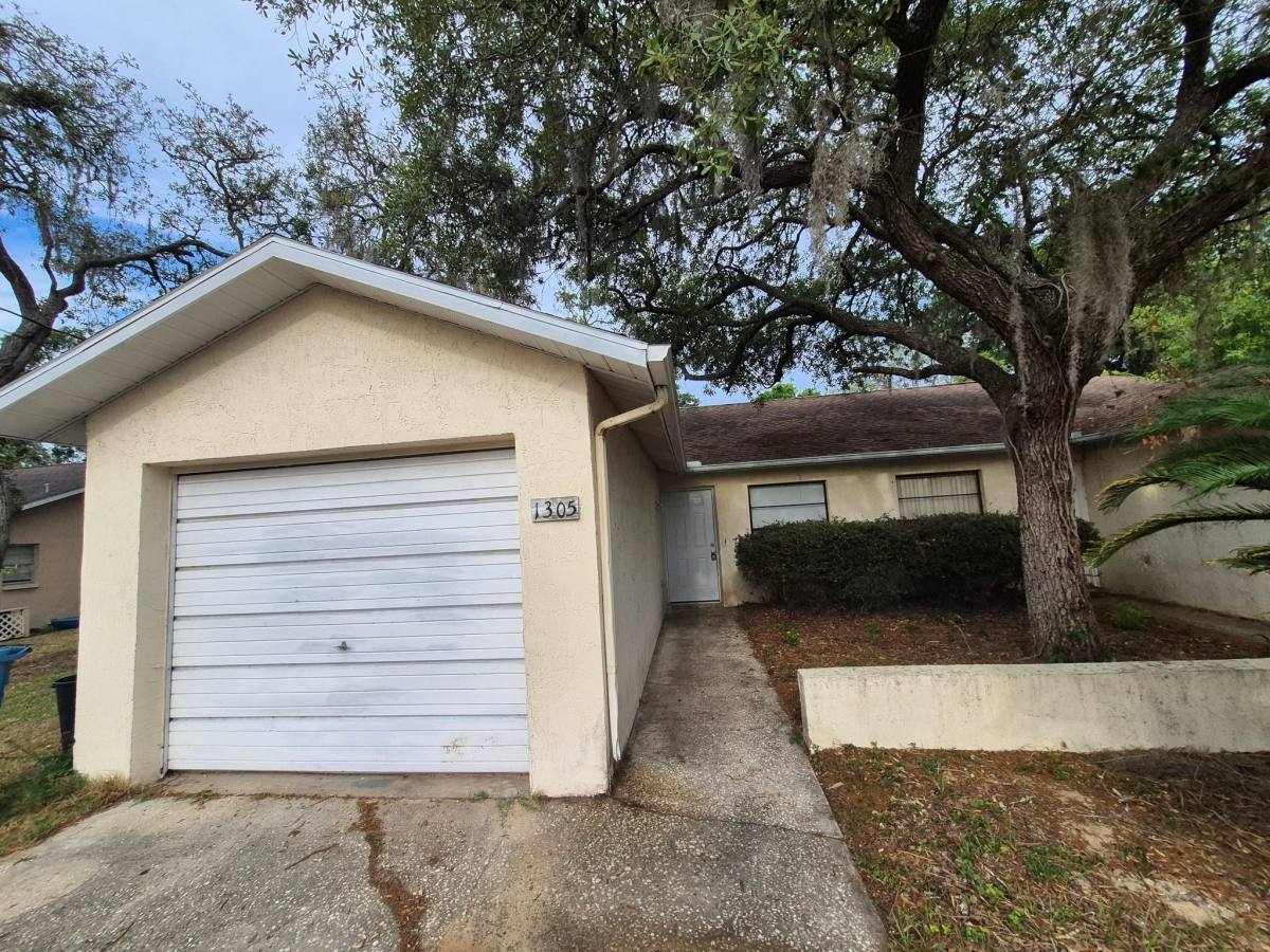 Apartment for rent at 1305 Markham Ave, Spring Hill, FL 34606
