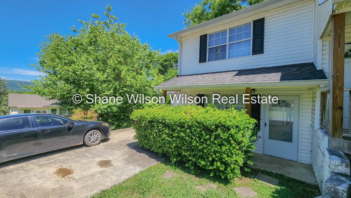 Townhouse for rent at 107 Stegall St, Rossville, GA 30741