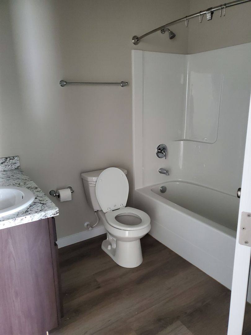 House for rent at 1004 W Kristine St, Moses Lake, WA 98837