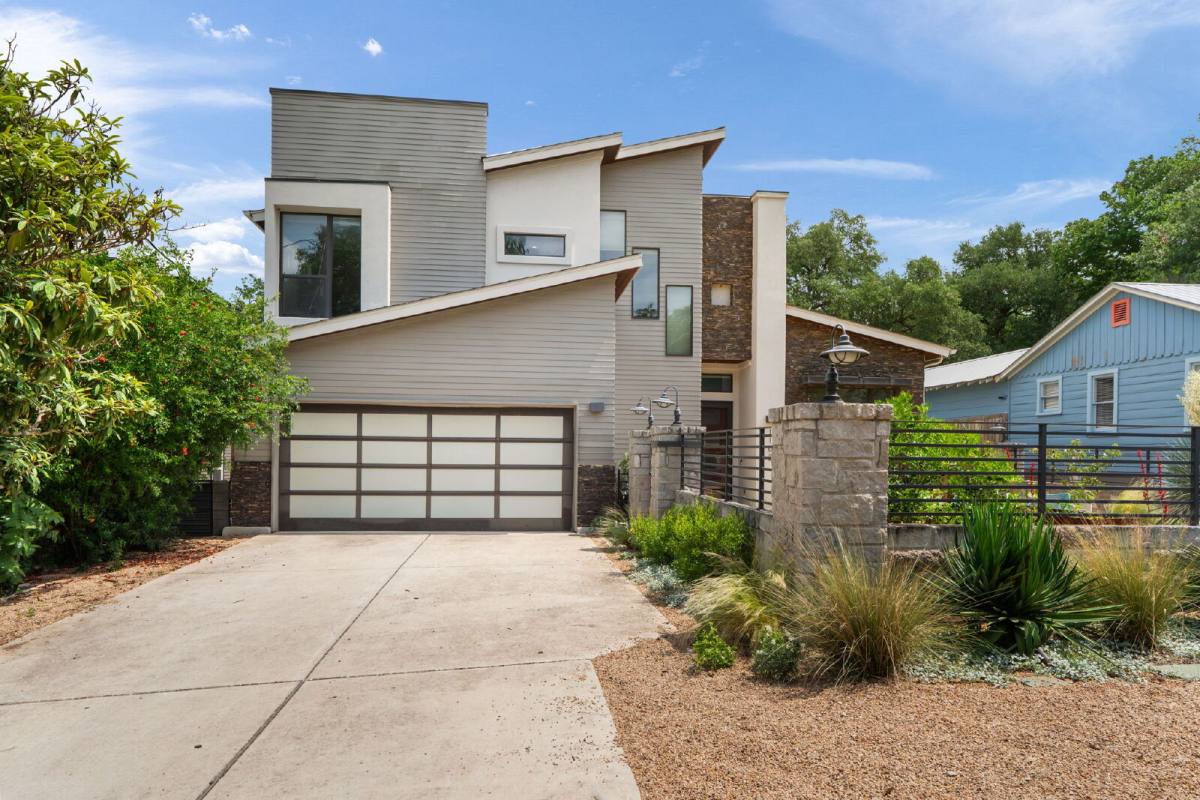 House for rent at 1102 W Monroe St, Austin, TX 78704