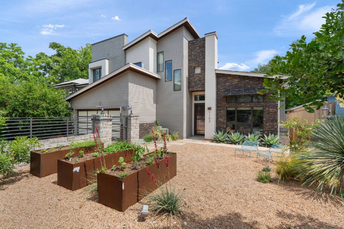 House for rent at 1102 W Monroe St, Austin, TX 78704