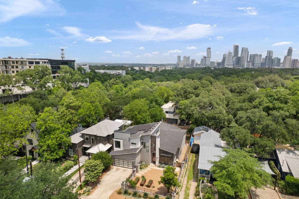 House for rent at 1102 W Monroe St, Austin, TX 78704