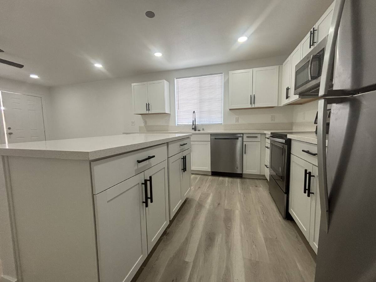 Apartment for rent at 724 N 9th St #3, Las Vegas, NV 89101