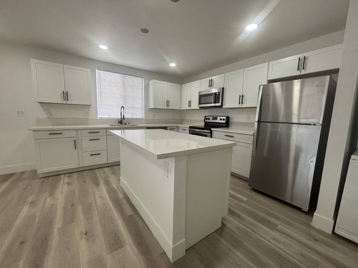Apartment for rent at 724 N 9th St #3, Las Vegas, NV 89101