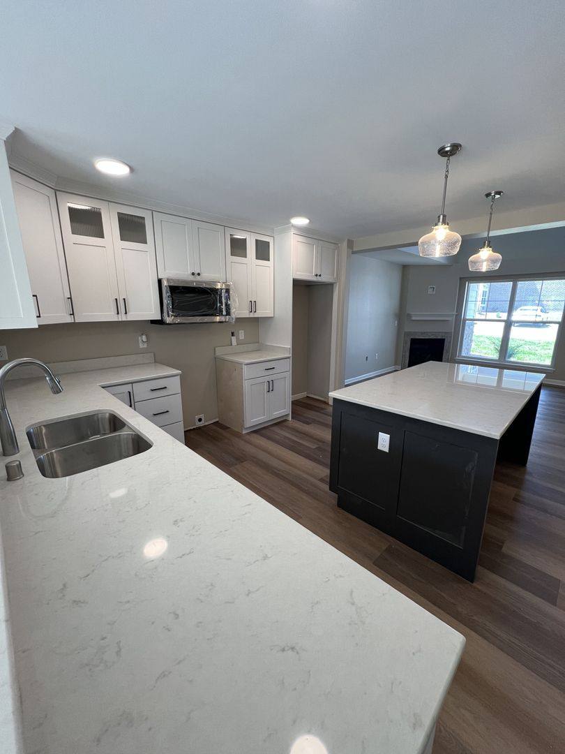 Apartment for rent at 1063 Anchor Ave, West Bend, WI 53095