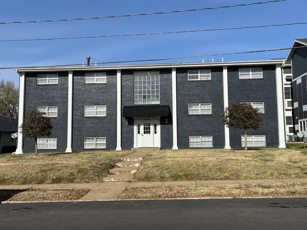 Apartment for rent at 621 E Bear Blvd, Springfield, MO 65806
