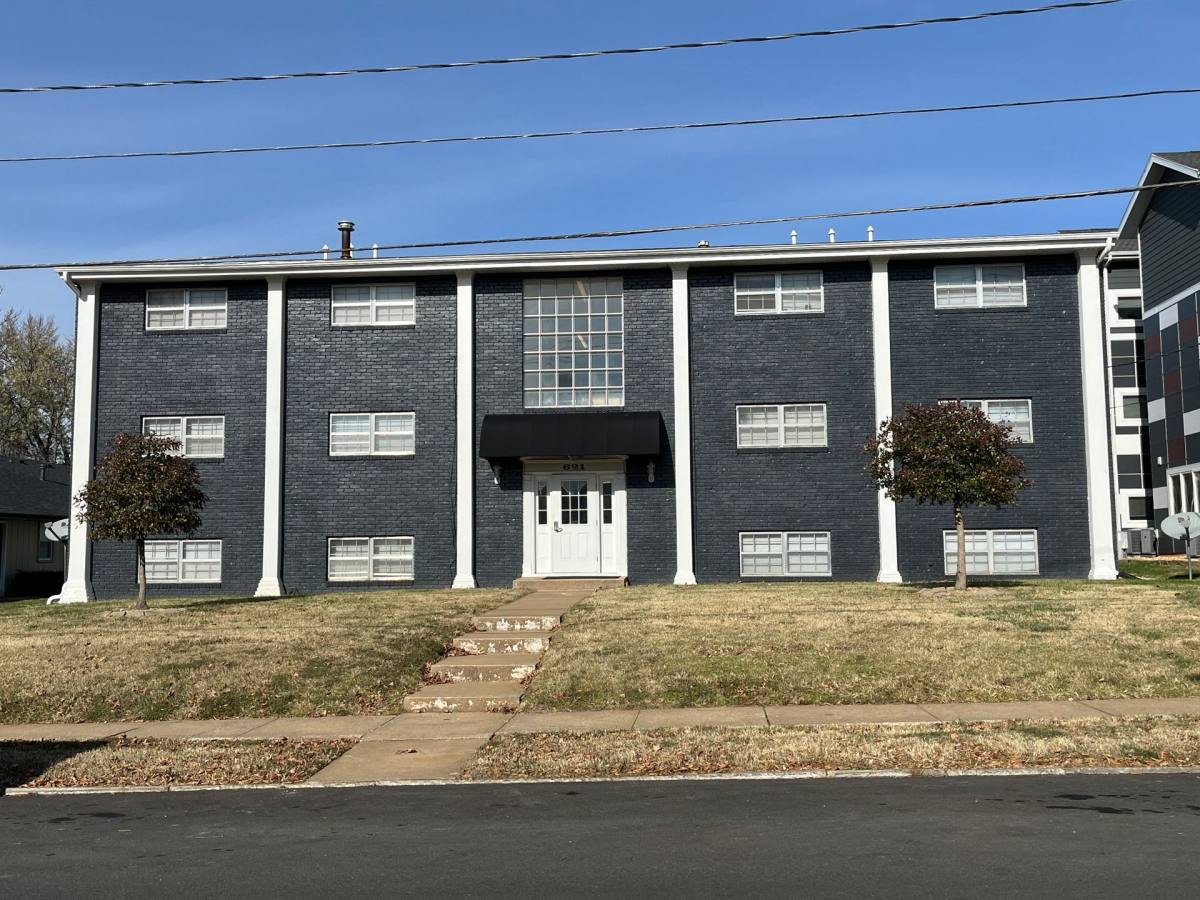 Apartment for rent at 621 E Bear Blvd, Springfield, MO 65806