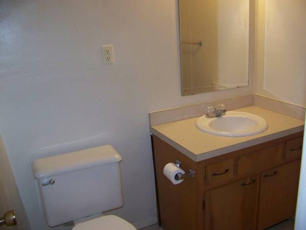 Apartment for rent at 621 E Bear Blvd, Springfield, MO 65806