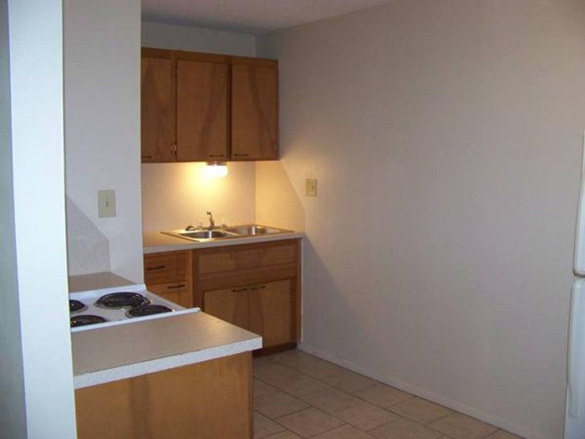 Apartment for rent at 621 E Bear Blvd, Springfield, MO 65806