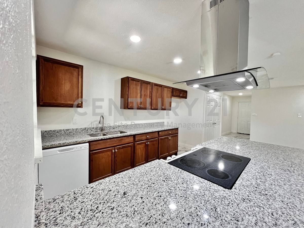 House for rent at 1410 Independence Trail, Grand Prairie, TX 75052