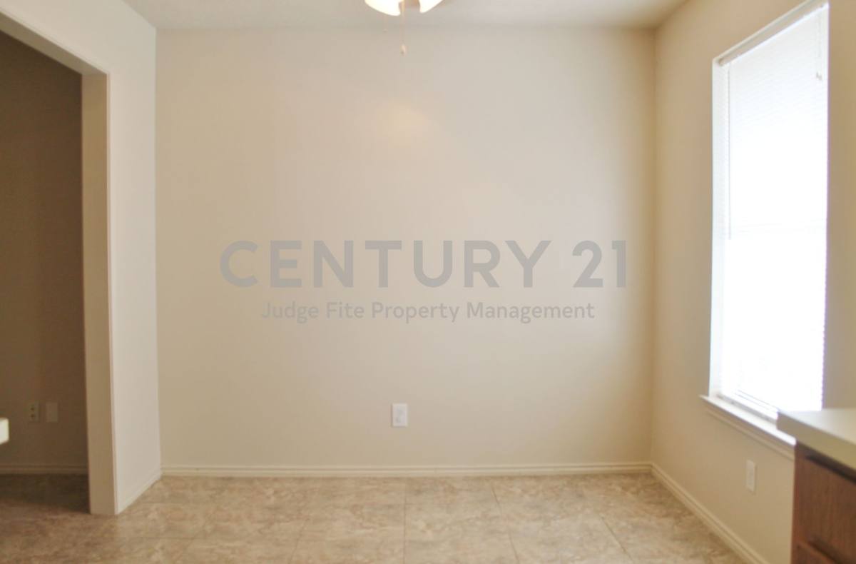 House for rent at 1104 Curtis Dr, Weatherford, TX 76086