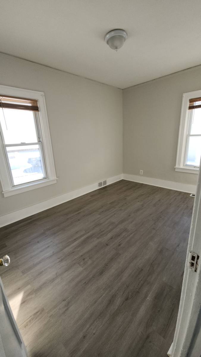 Apartment for rent at 7005 Orchard Ave, Dearborn, MI 48126