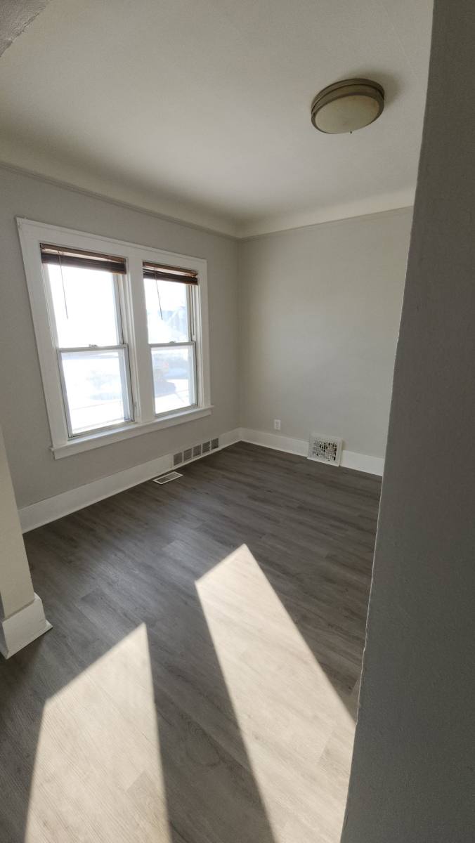 Apartment for rent at 7005 Orchard Ave, Dearborn, MI 48126