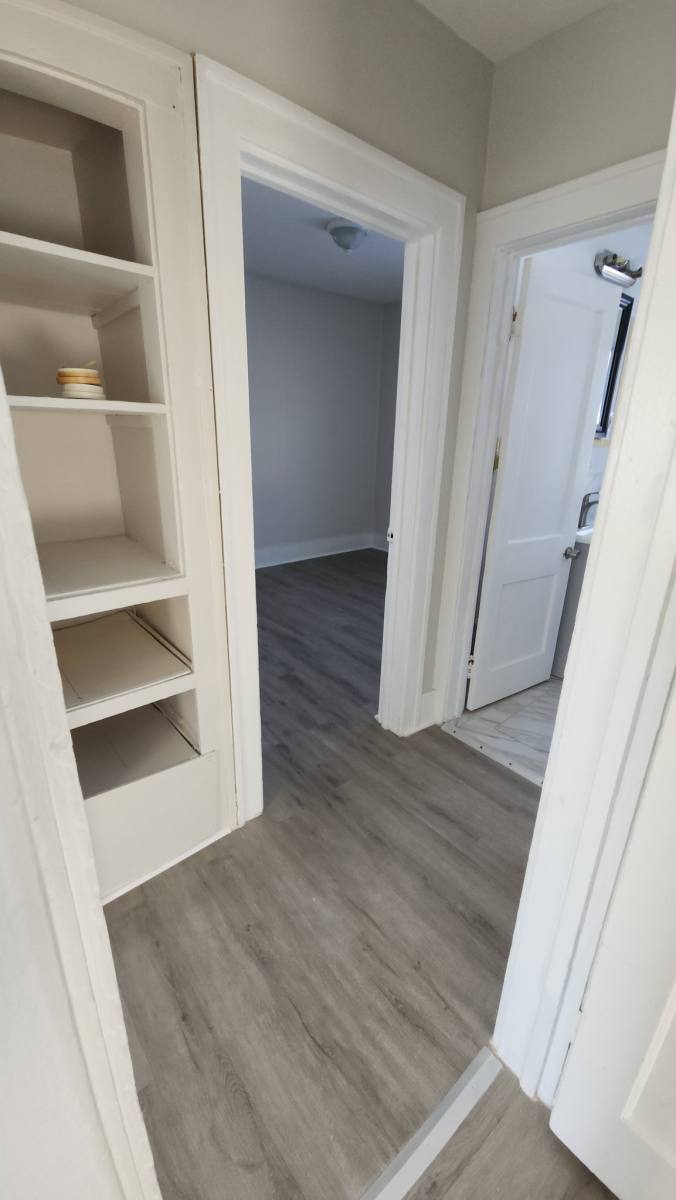 Apartment for rent at 7005 Orchard Ave, Dearborn, MI 48126