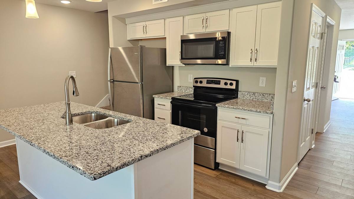 Townhouse for rent at 955 Center Rd, Clarksville, TN 37042